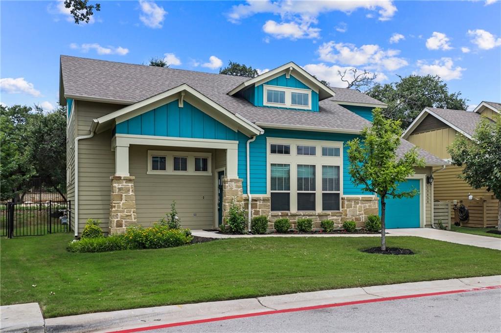Craftsman style free-standing condo