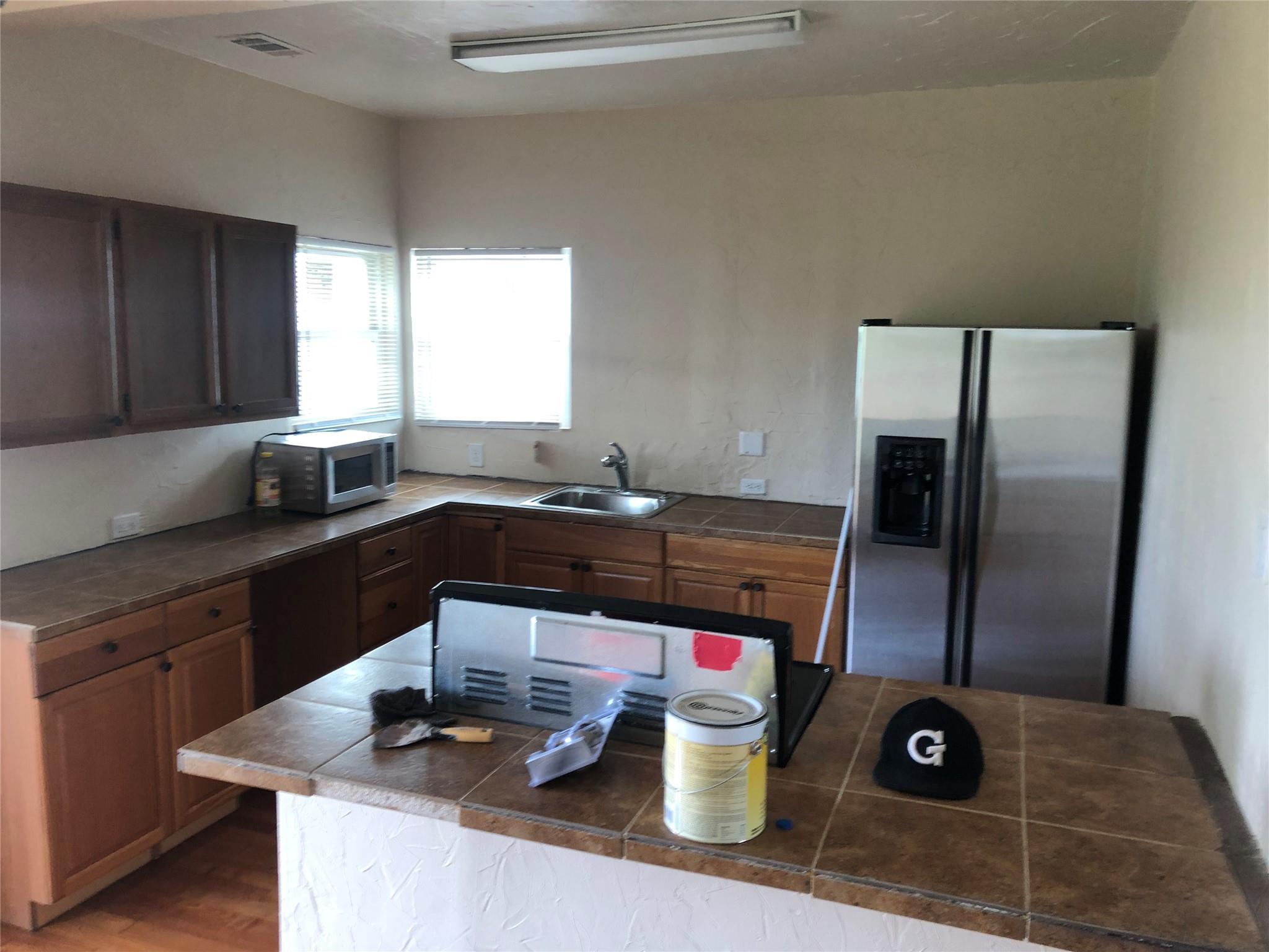4712 Schuelke RD, Niederwald, TX 78640 photo 3