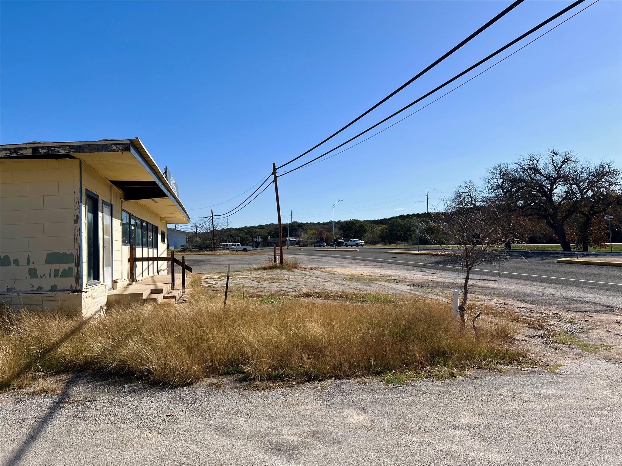 220 HWY 261, Kingsland, TX 78639 photo 4