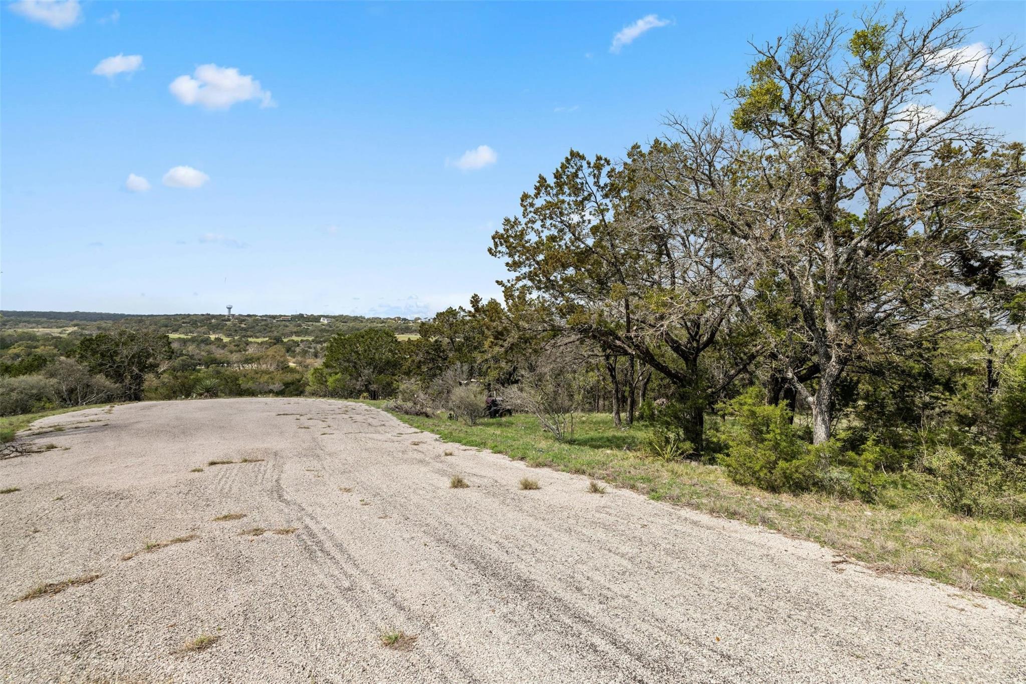 504 Deer Run, Horseshoe Bay, TX 78657 photo 3