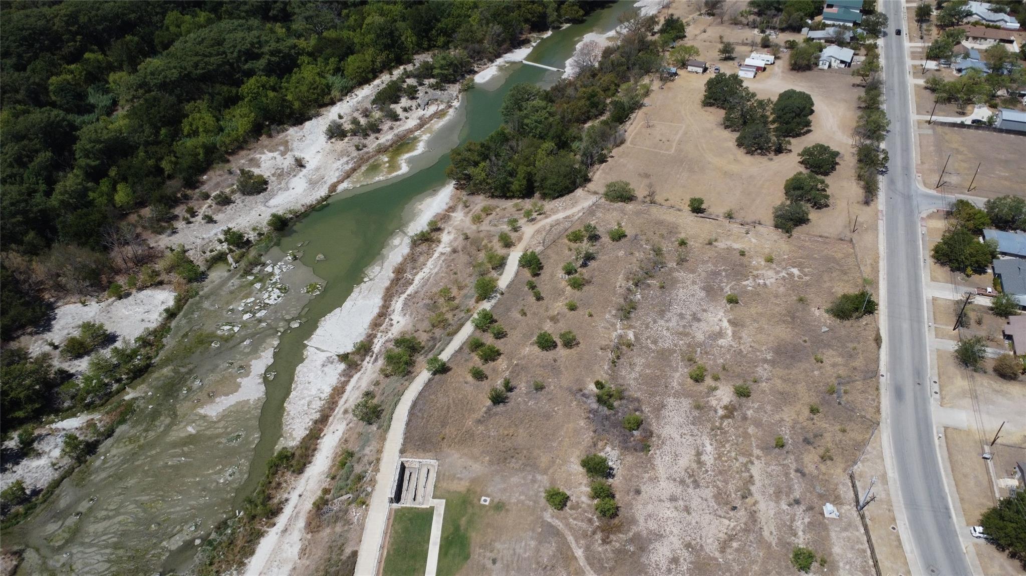 613 Guadalupe ST, Kerrville, TX 78028 photo 5