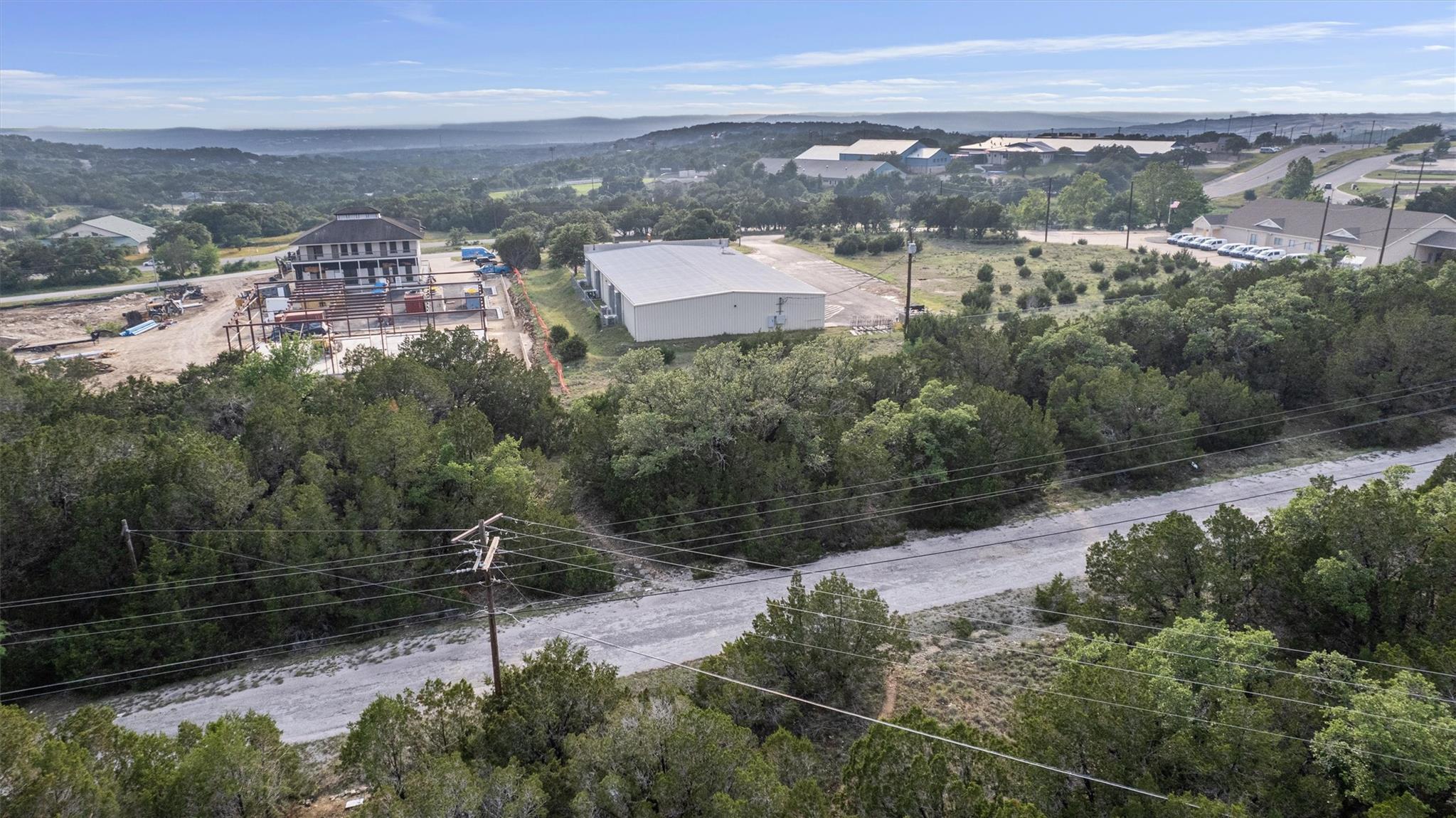 8106 Arapaho TRL, Lago Vista, TX 78645 photo 3
