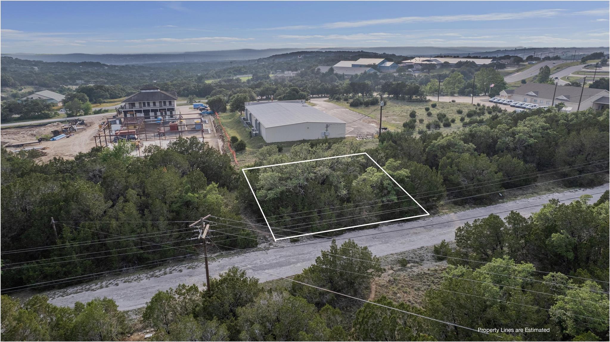 8106 Arapaho TRL, Lago Vista, TX 78645 photo 4