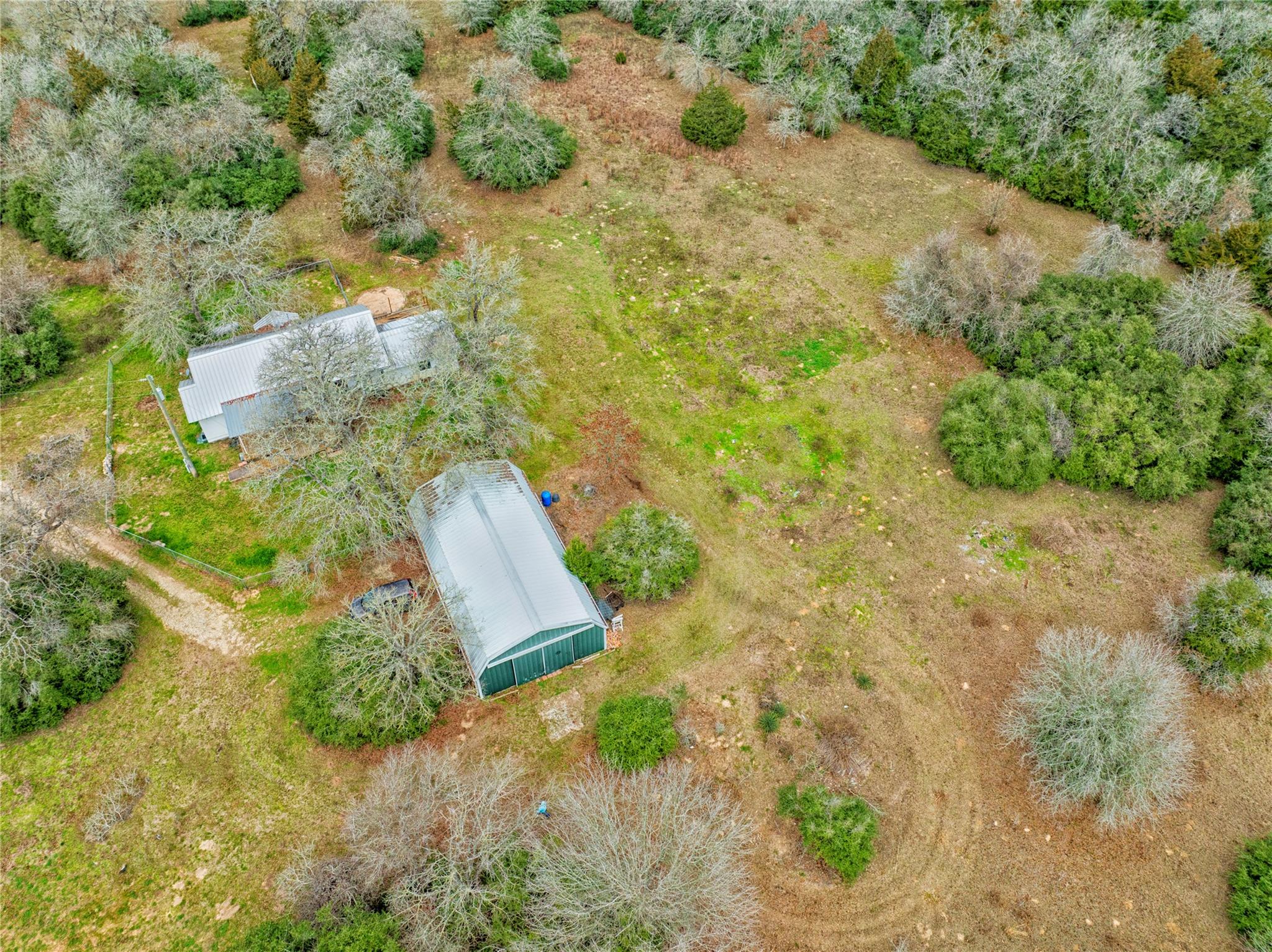 5100 Wood Duck DR, Flatonia, TX 78959 photo 2
