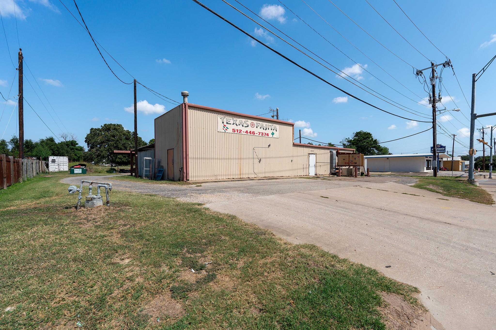 1400 Cameron Ave, Rockdale, TX 76567 photo 2