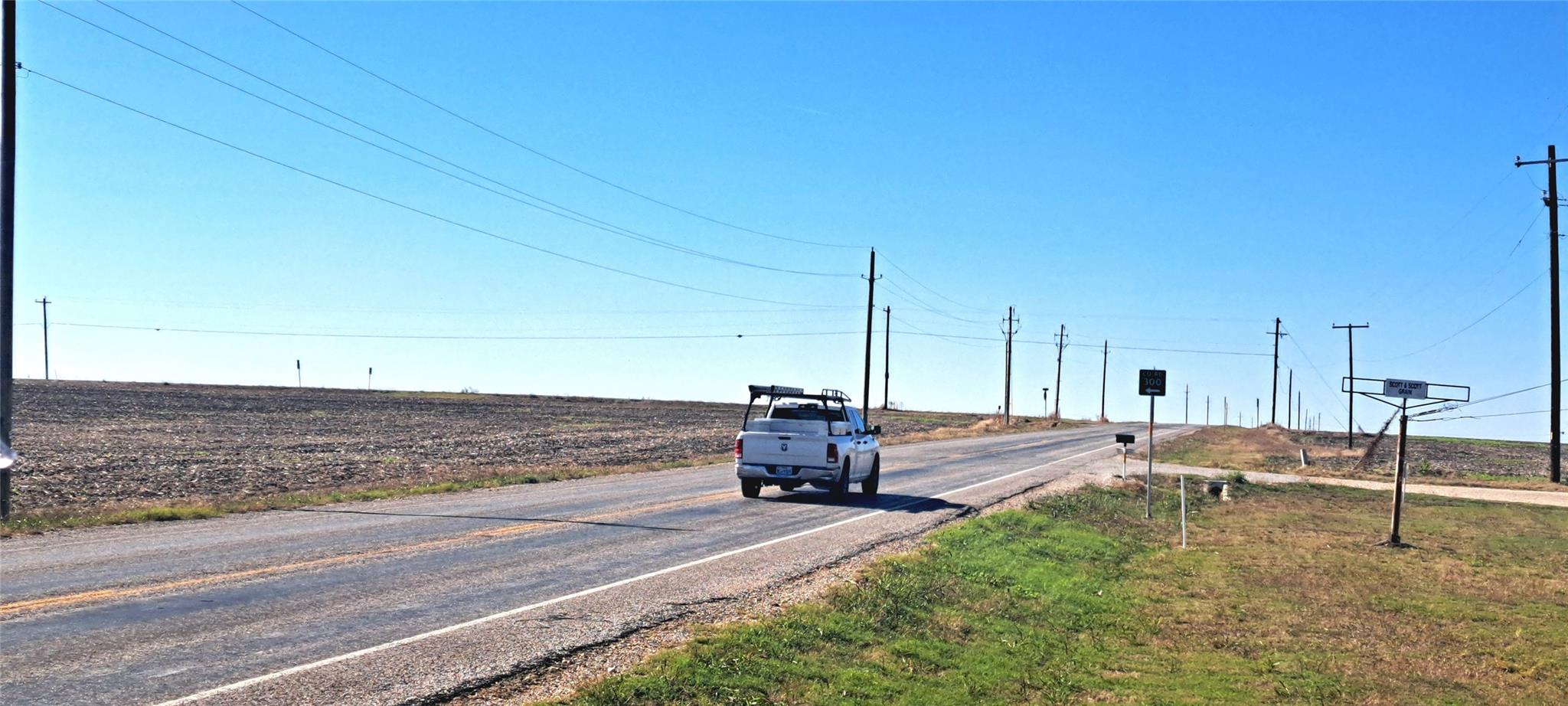 300 Granger CTR #FM972, Granger, TX 76530 photo 2