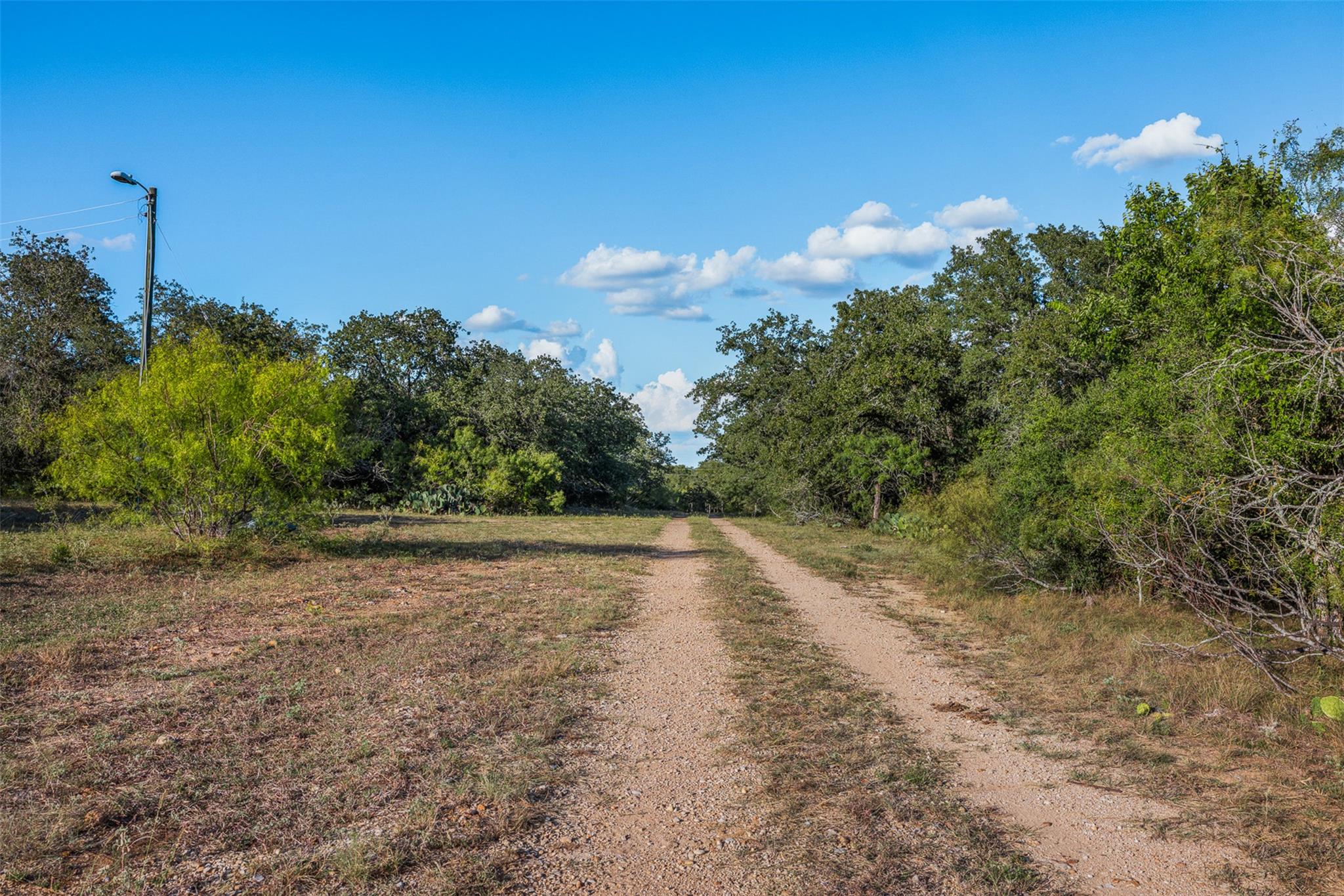 399 Seals Creek RD, Lockhart, TX 78644 photo 4