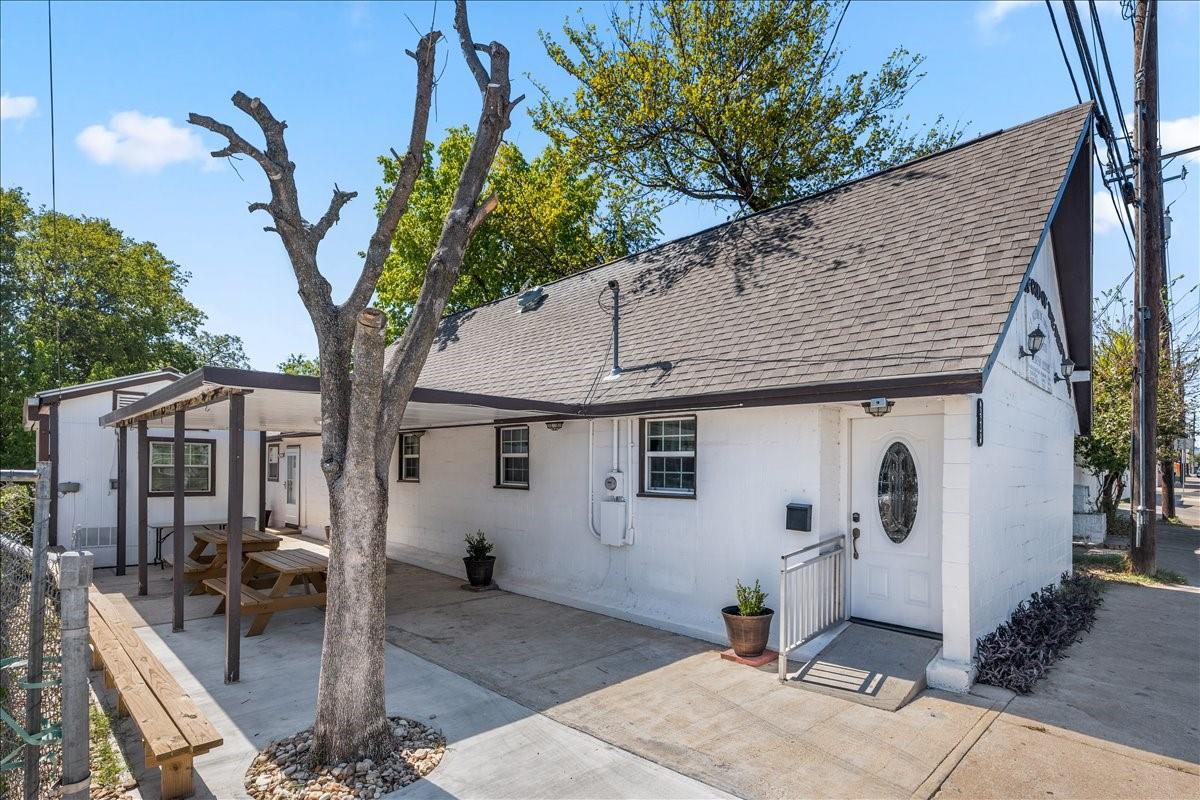2606 Santa Rosa ST, Austin, TX 78702 photo 2