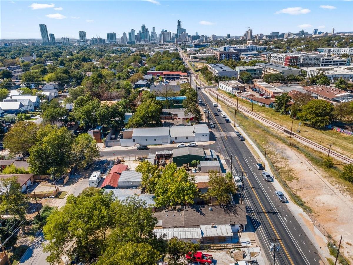 2606 Santa Rosa ST, Austin, TX 78702 photo 4