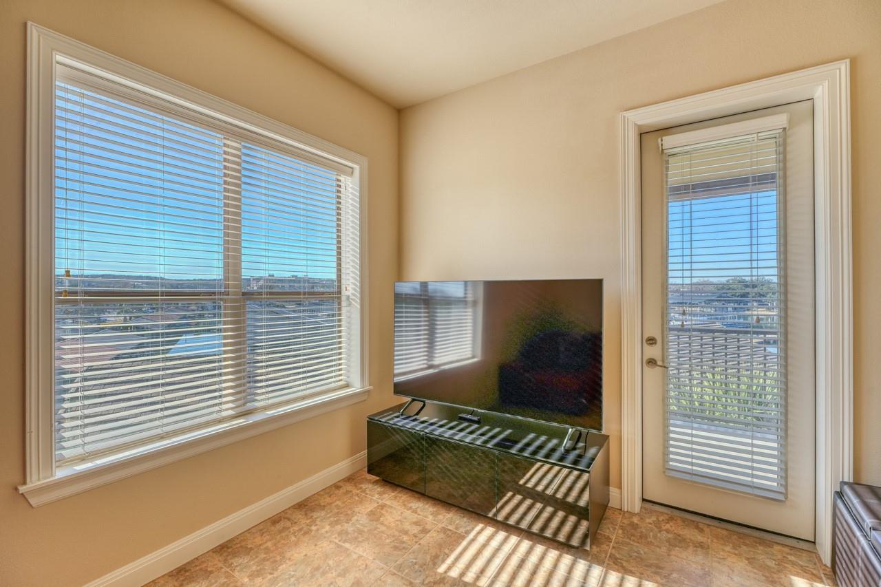 101 Bank #27, Horseshoe Bay, TX 78657 photo 5