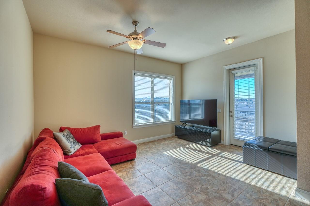 101 Bank #27, Horseshoe Bay, TX 78657 photo 4