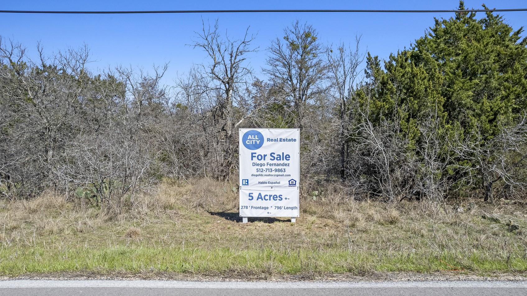7669 Nez Perce TRCE, Manor, TX 78653 photo 2
