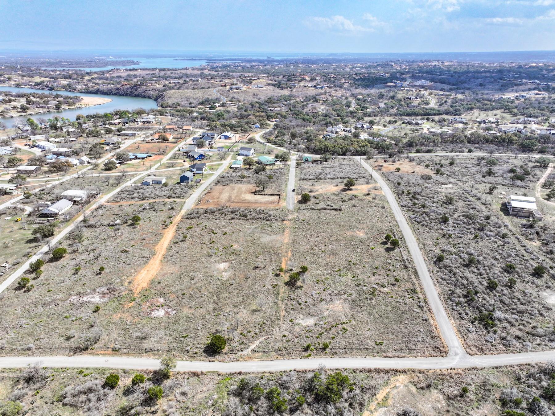 1006 Sandy Harbor DR, Horseshoe Bay, TX 78657 photo 2