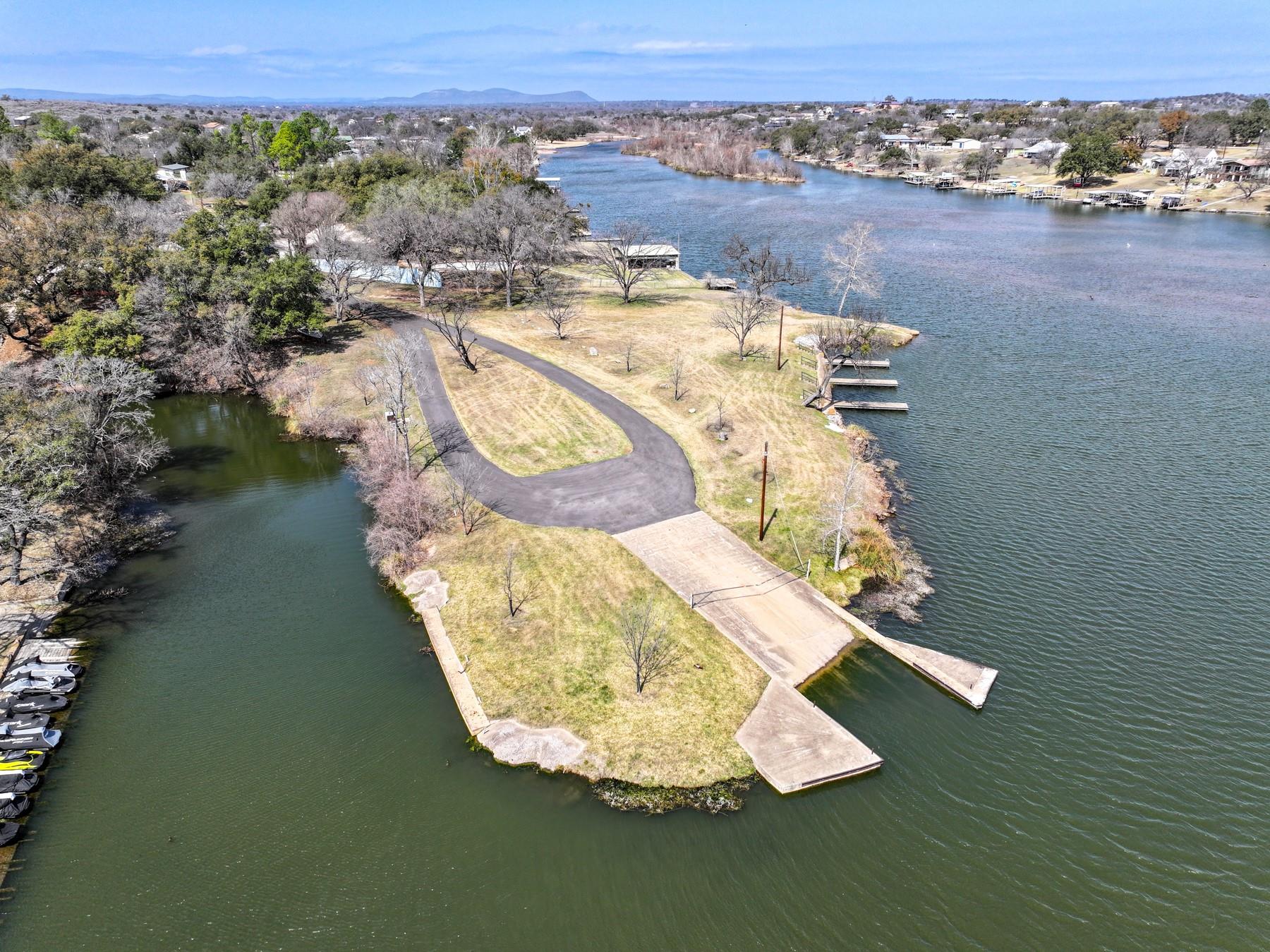 1006 Sandy Harbor DR, Horseshoe Bay, TX 78657 photo 5
