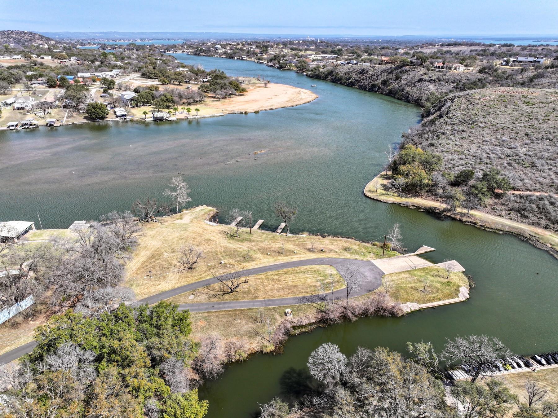 1006 Sandy Harbor DR, Horseshoe Bay, TX 78657 photo 4