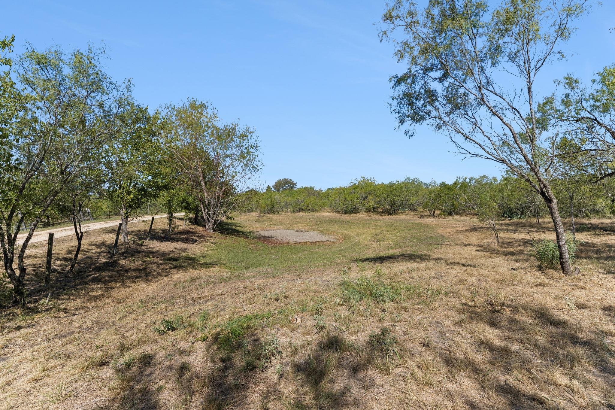 200 Armstrong RD, Lockhart, TX 78644 photo 3