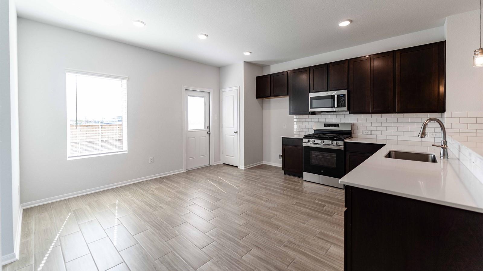 13605 Endless Narrow LN, Elgin, TX 78621 photo 5