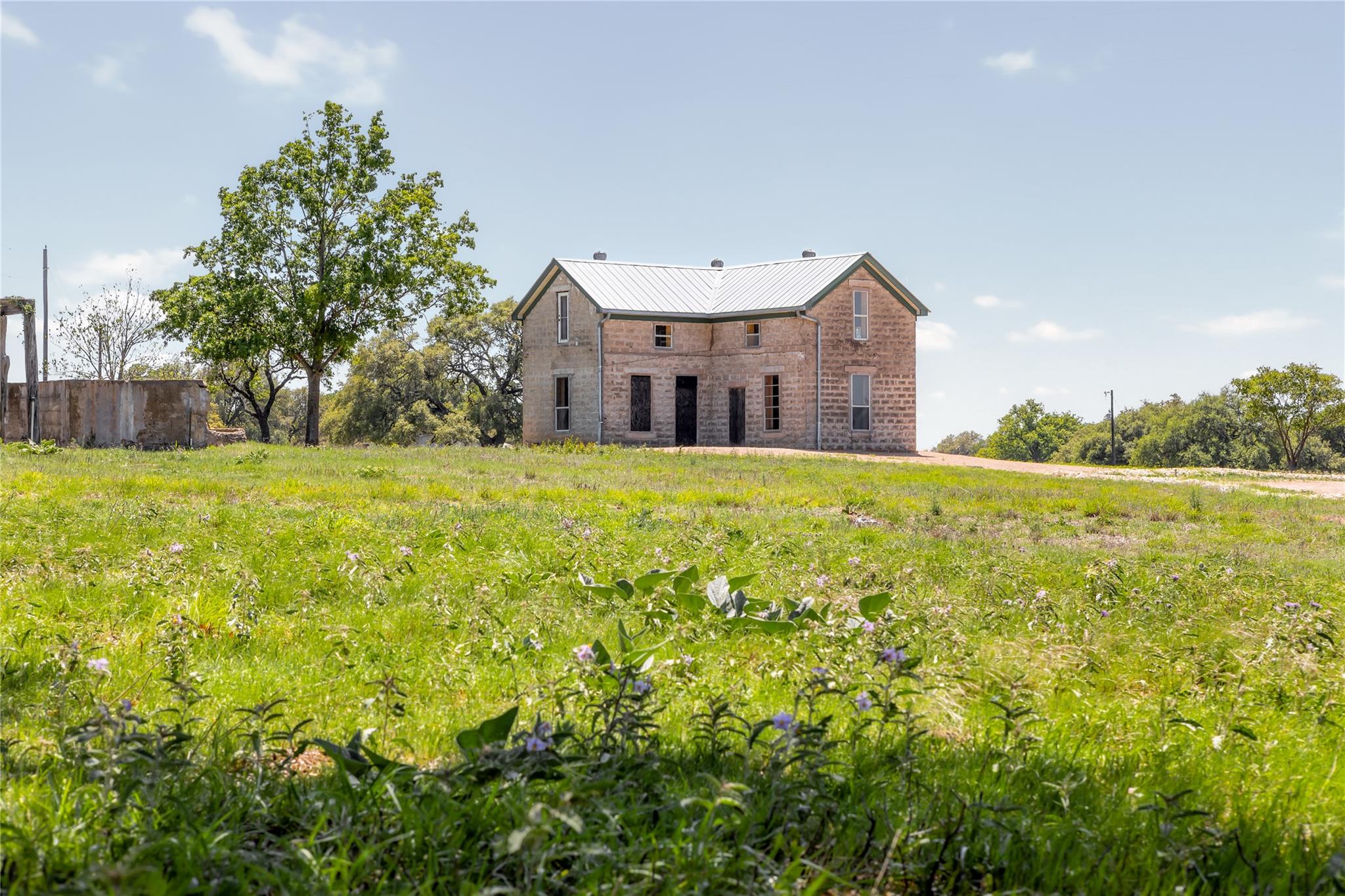 9695 W US 290 Highway, Hye, TX 78635 photo 4