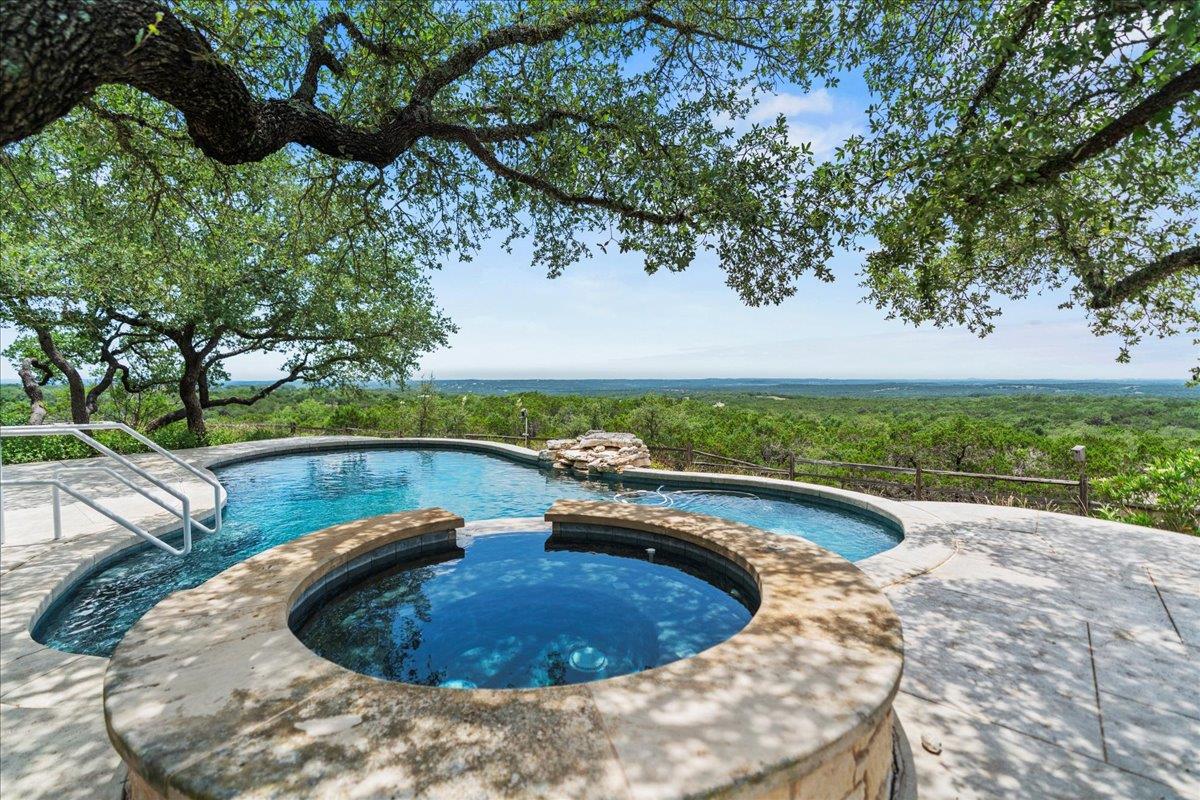 167 Wimberley Ranch DR, Wimberley, TX 78676 photo 3