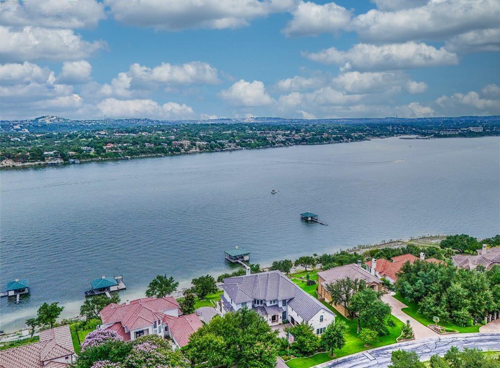 1353 Osprey Ridge LOOP, Lago Vista, TX 78645 photo 4