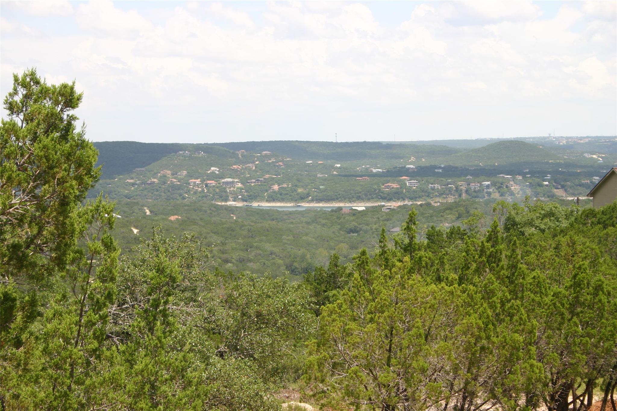 8403 Rock Cliff DR, Jonestown, TX 78645 photo 3