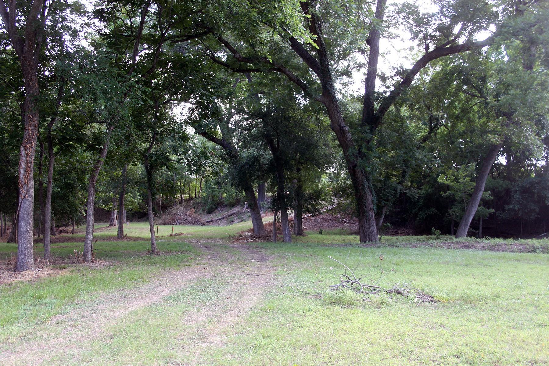 900 Old Lytton Springs RD, Lockhart, TX 78644 photo 3