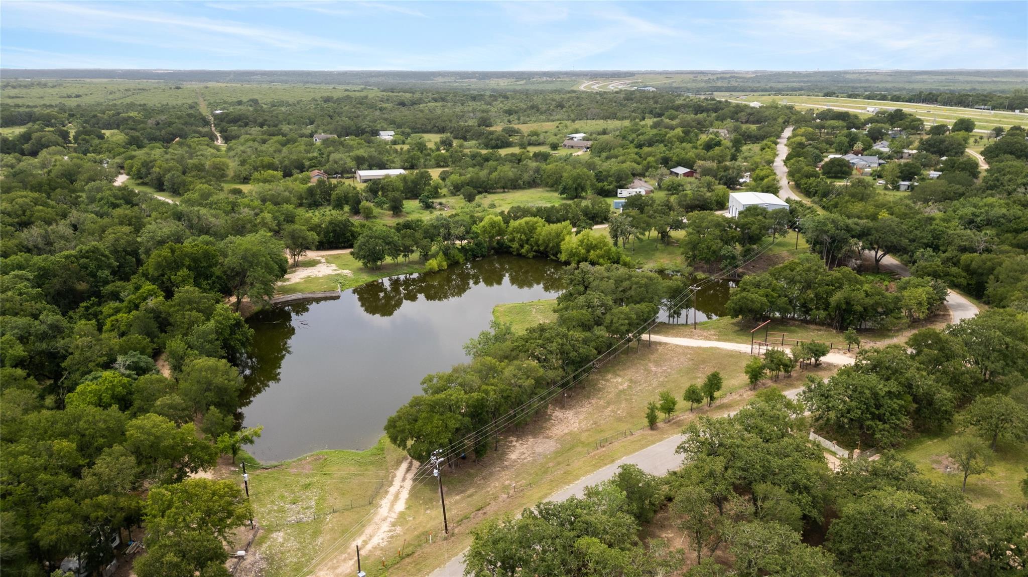 900 Old Lytton Springs RD, Lockhart, TX 78644 photo 4