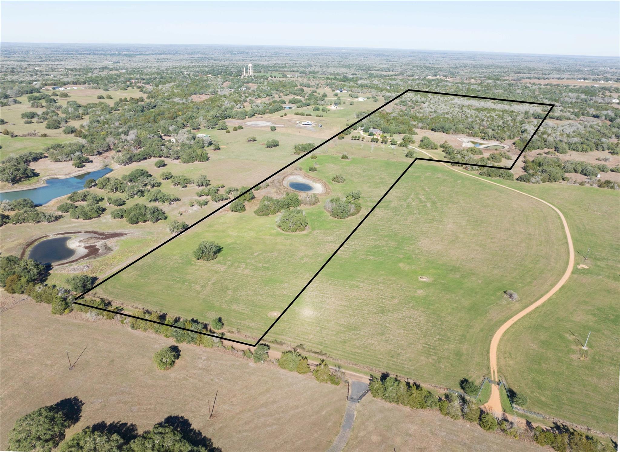 900 Schulze RD, Schulenburg, TX 78949 photo 2