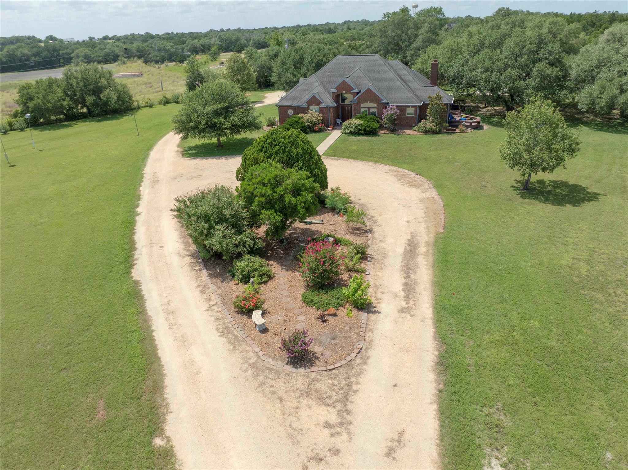 900 Schulze RD, Schulenburg, TX 78949 photo 4