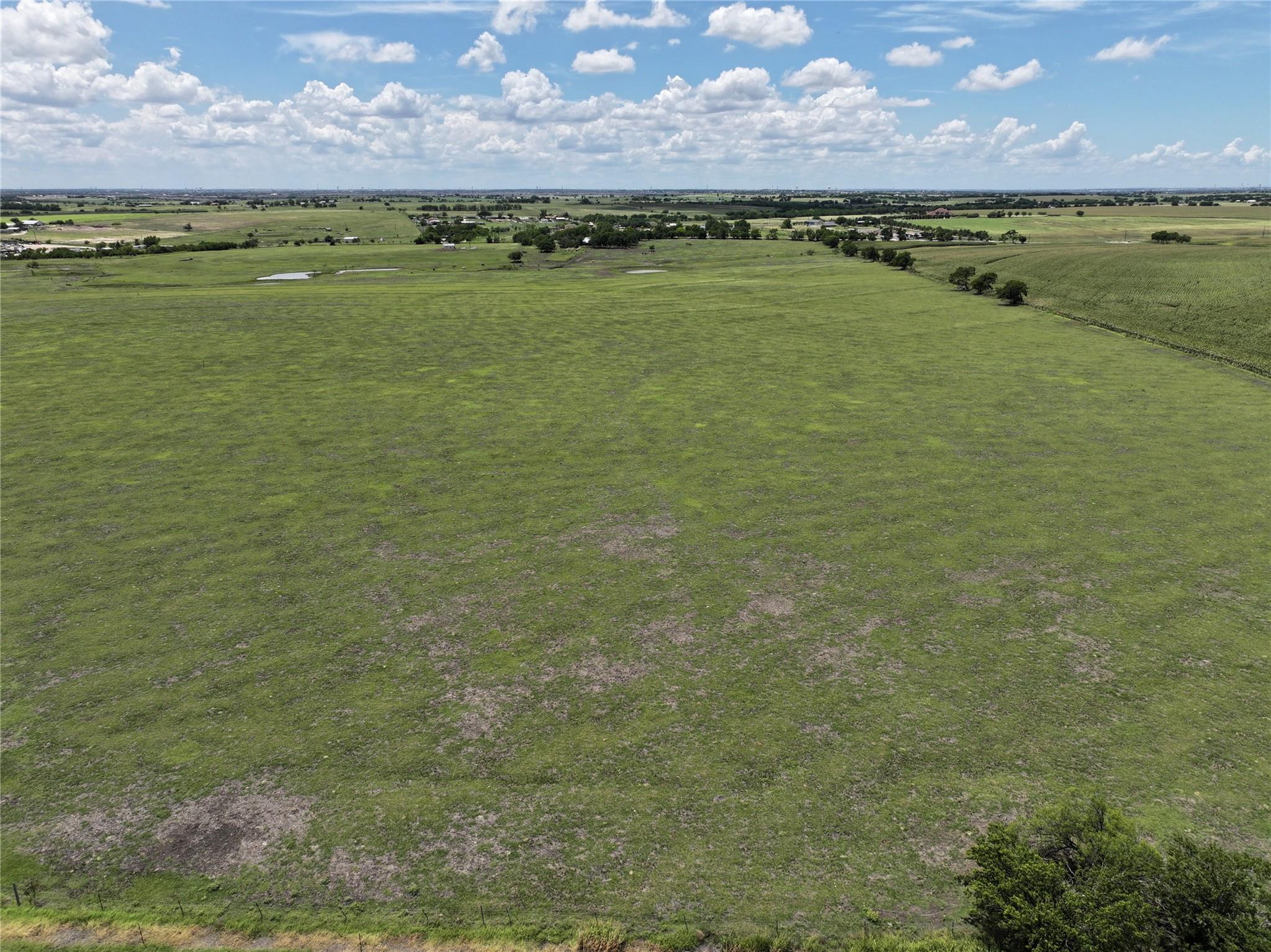 20681 Cameron RD, Coupland, TX 78615 photo 4