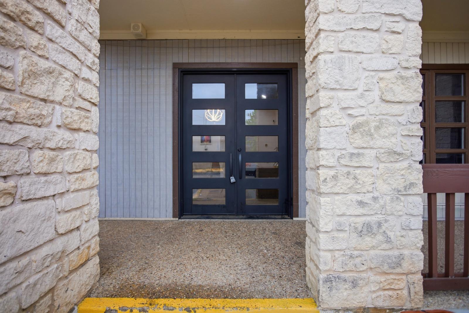 611 Carpenter Ave #101 & 102, Austin, TX 78753 photo 5