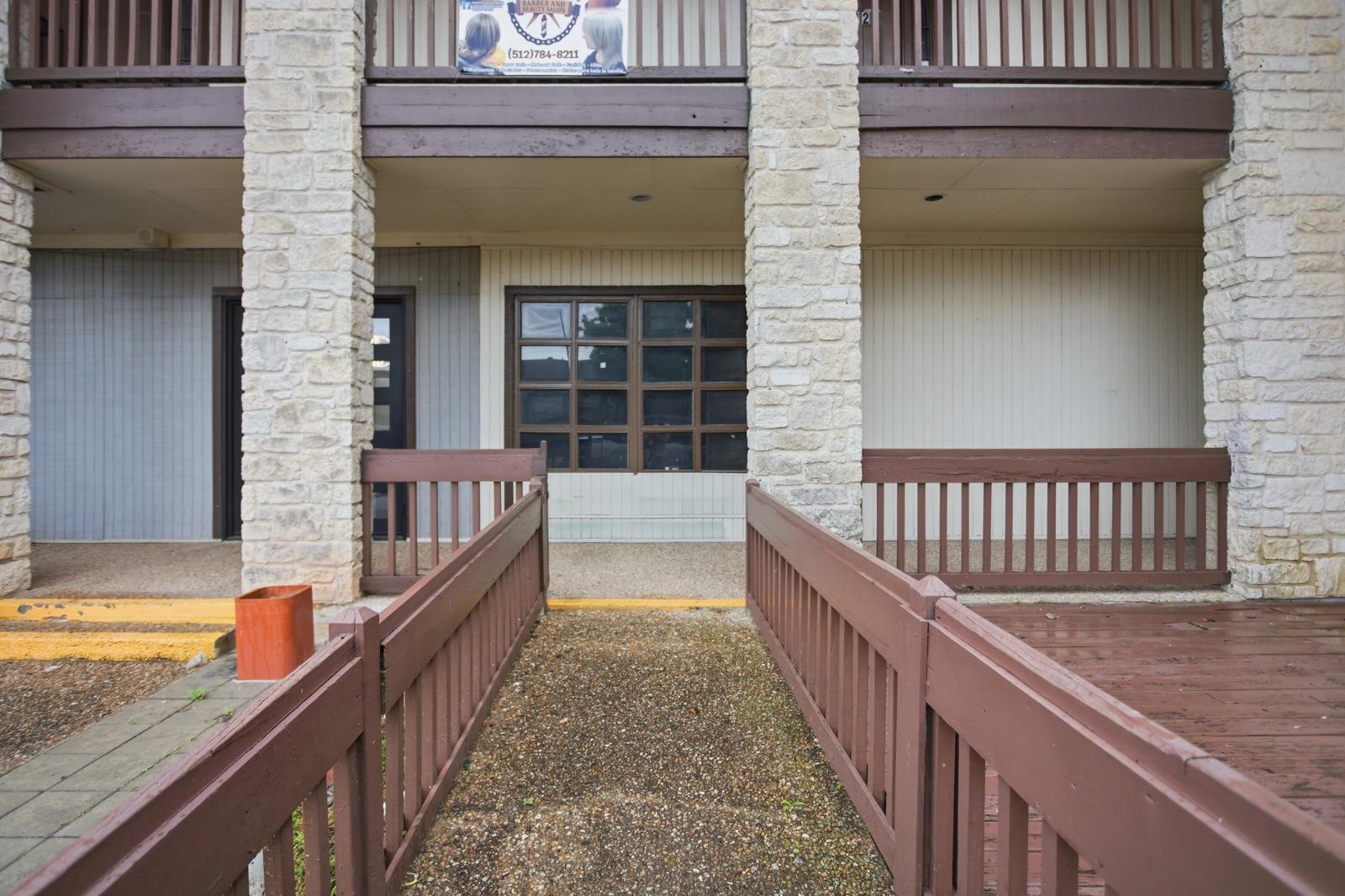 611 Carpenter Ave #101 & 102, Austin, TX 78753 photo 4