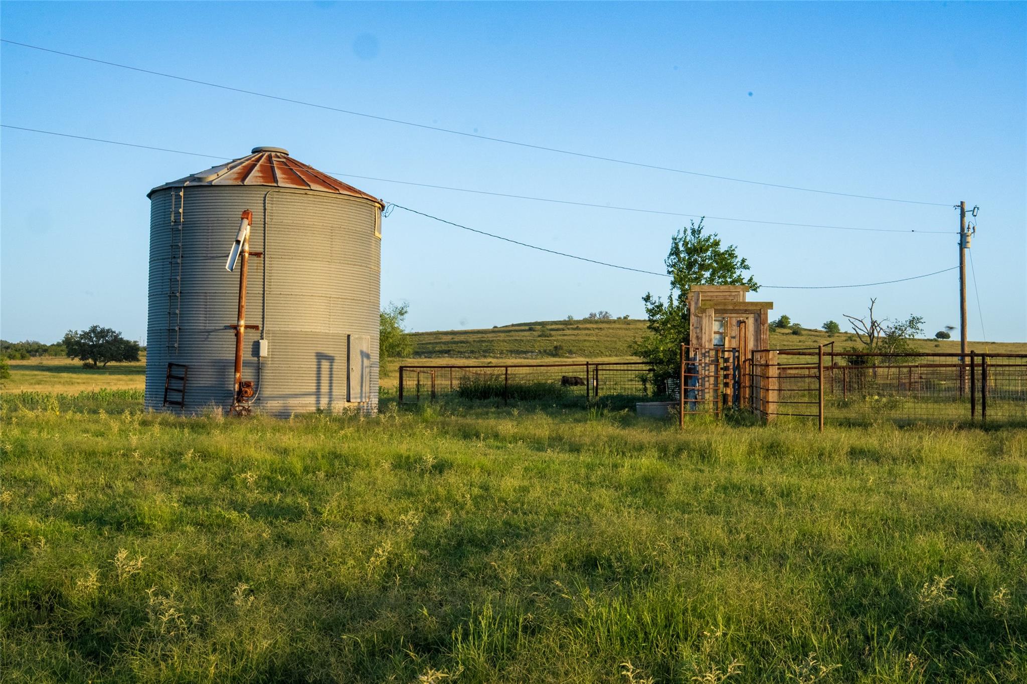 302 Hye Albert RD, Hye, TX 78635 photo 5