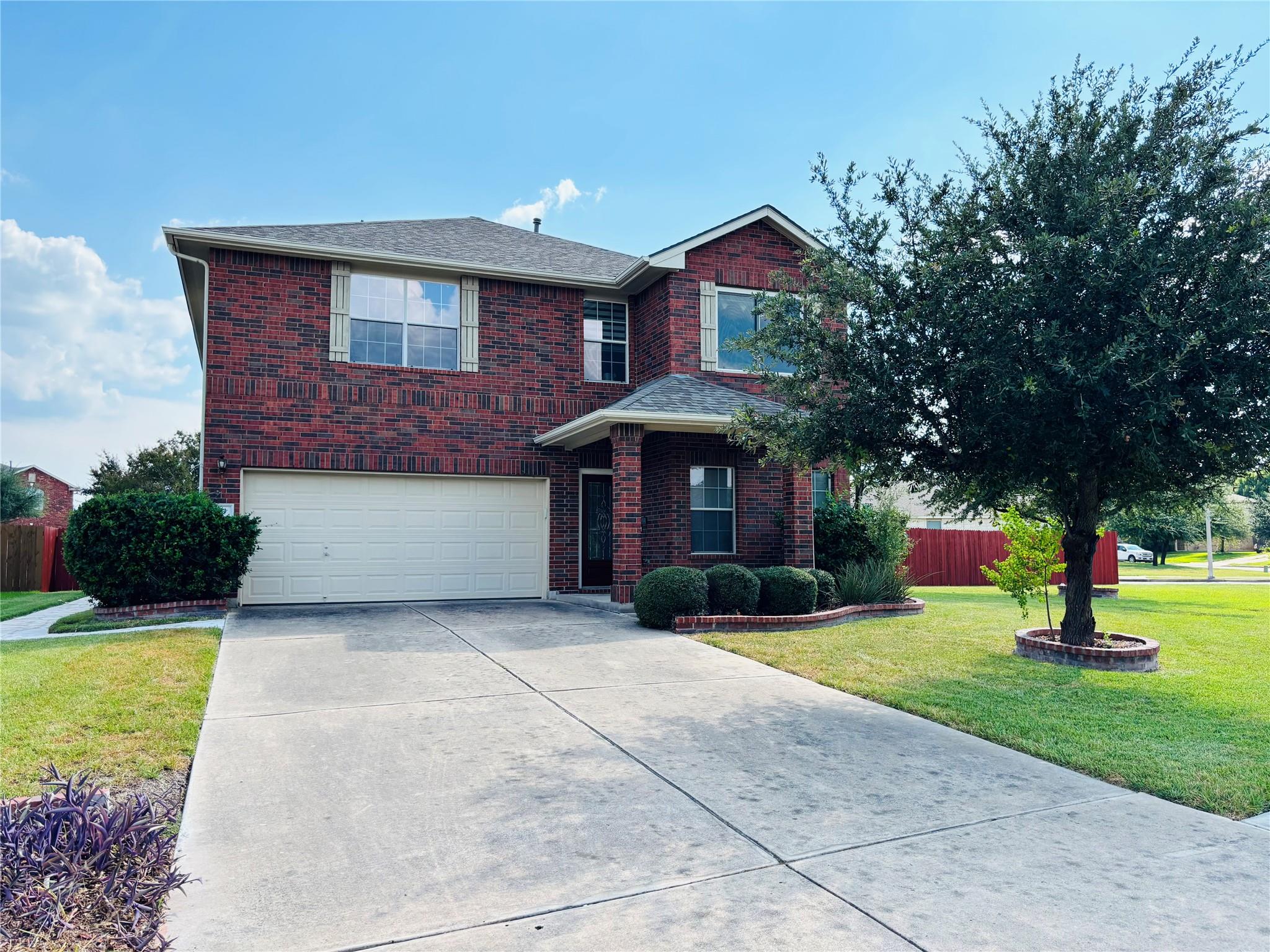 124 Dove Song DR, Leander, TX 78641 photo 2