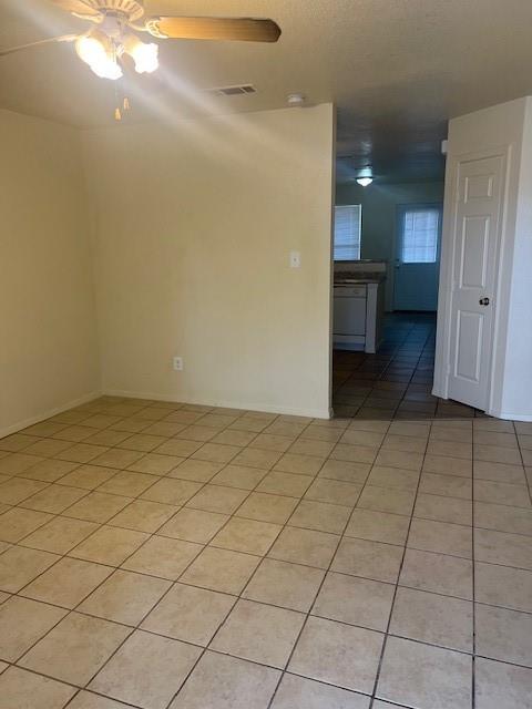 2204 Katy LN #D, Georgetown, TX 78626 photo 2