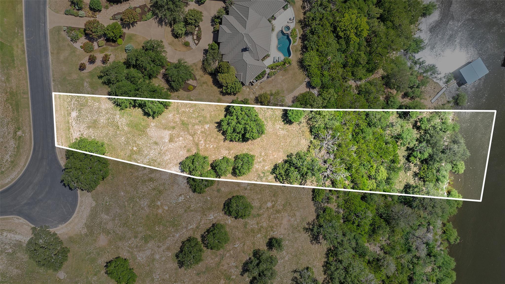 2928 Cliff Overlook, Spicewood, TX 78669 photo 2