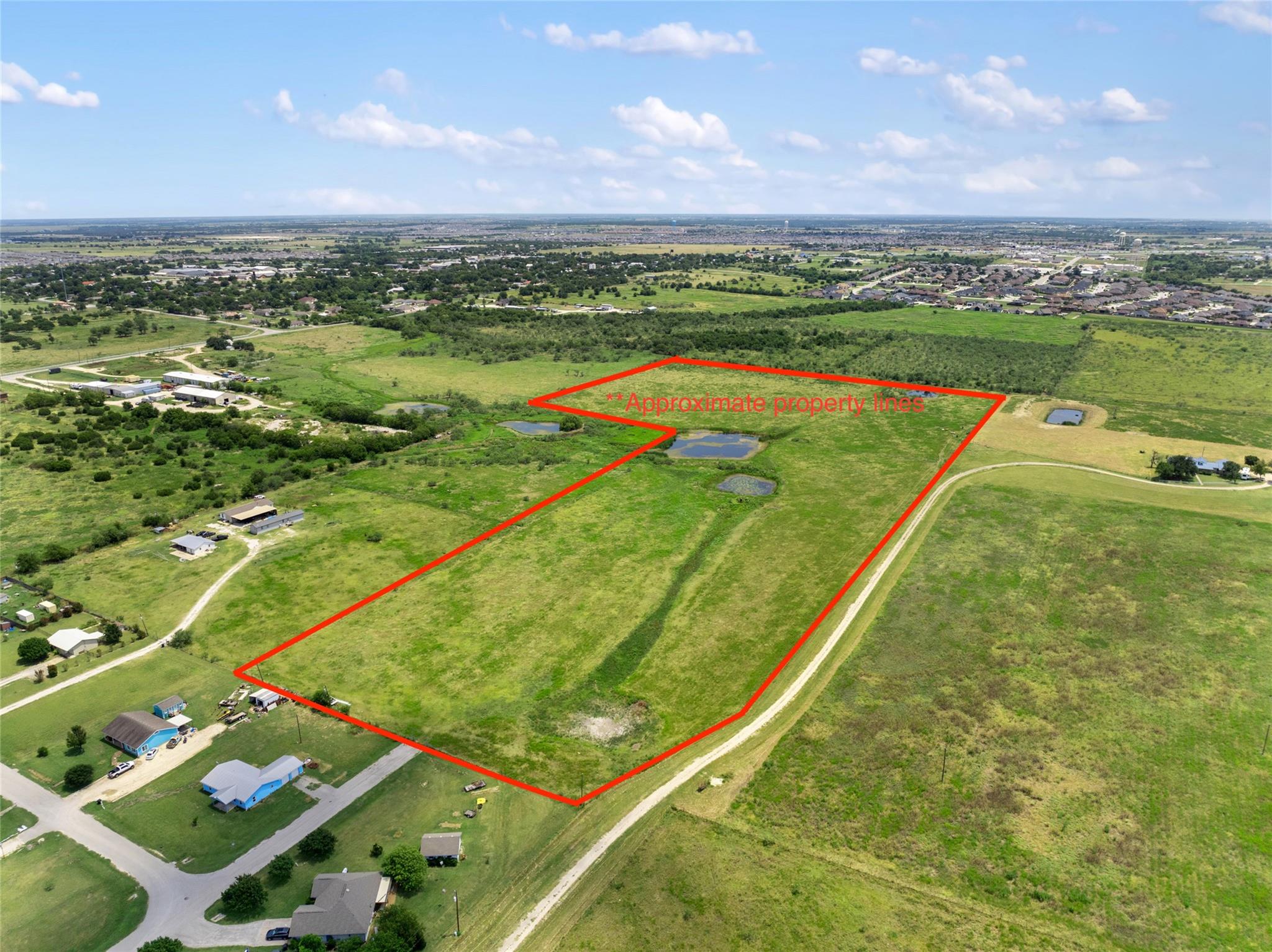 1775 County Road 305 RD, Jarrell, TX 76537 photo 2