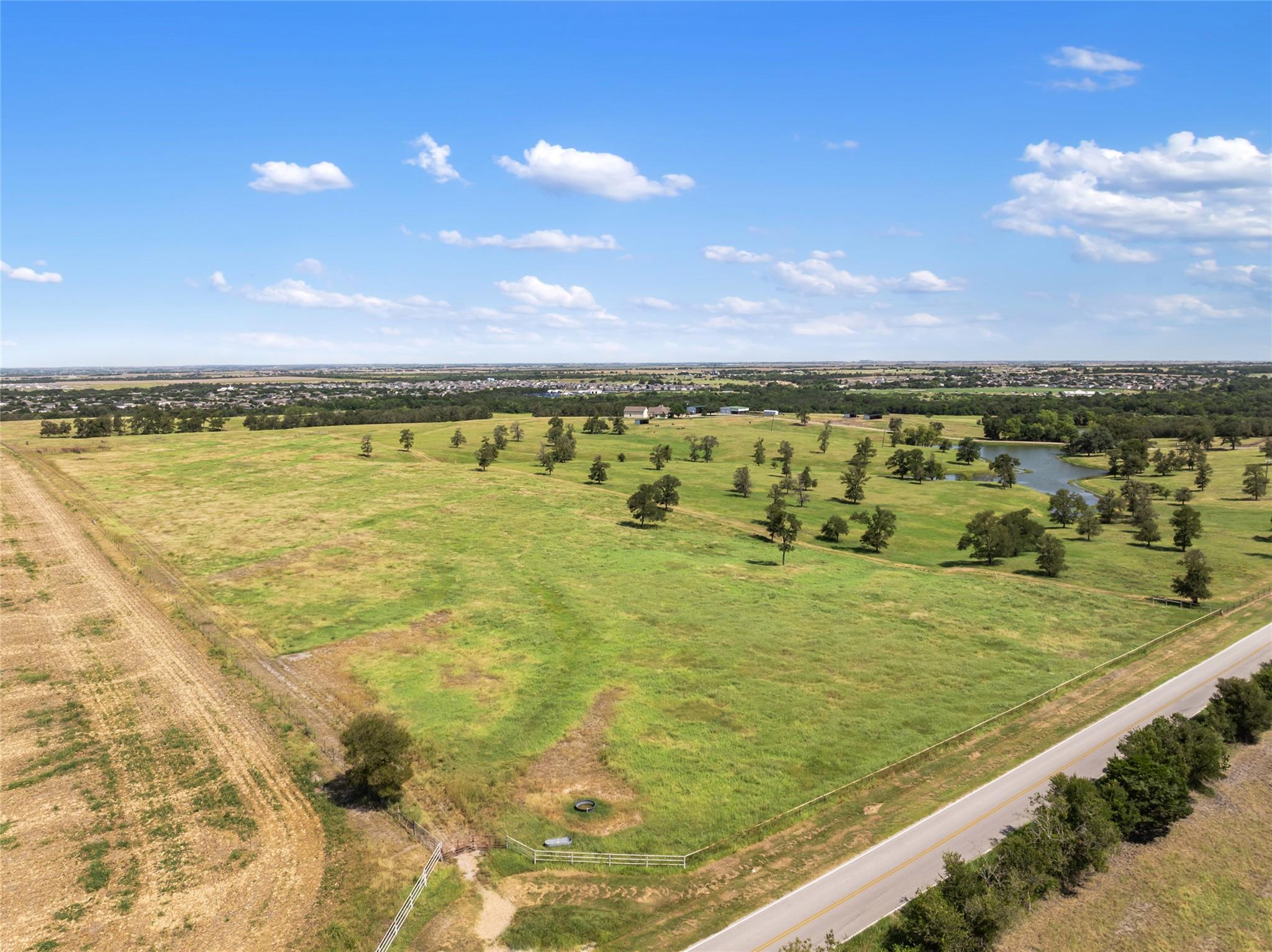 12500 County Line RD, Elgin, TX 78621 photo 4