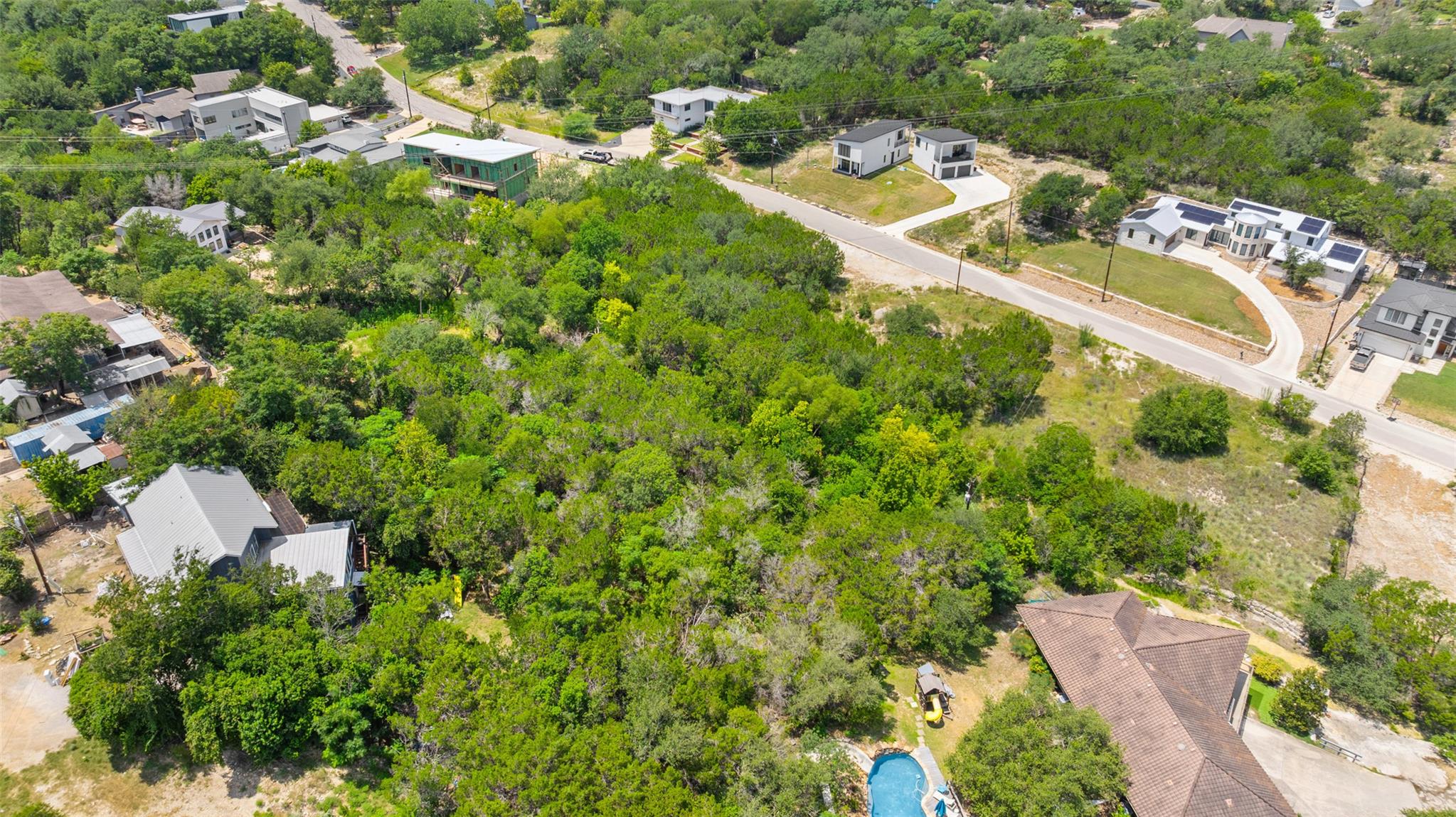 1812 Miami DR, Austin, TX 78733 photo 4