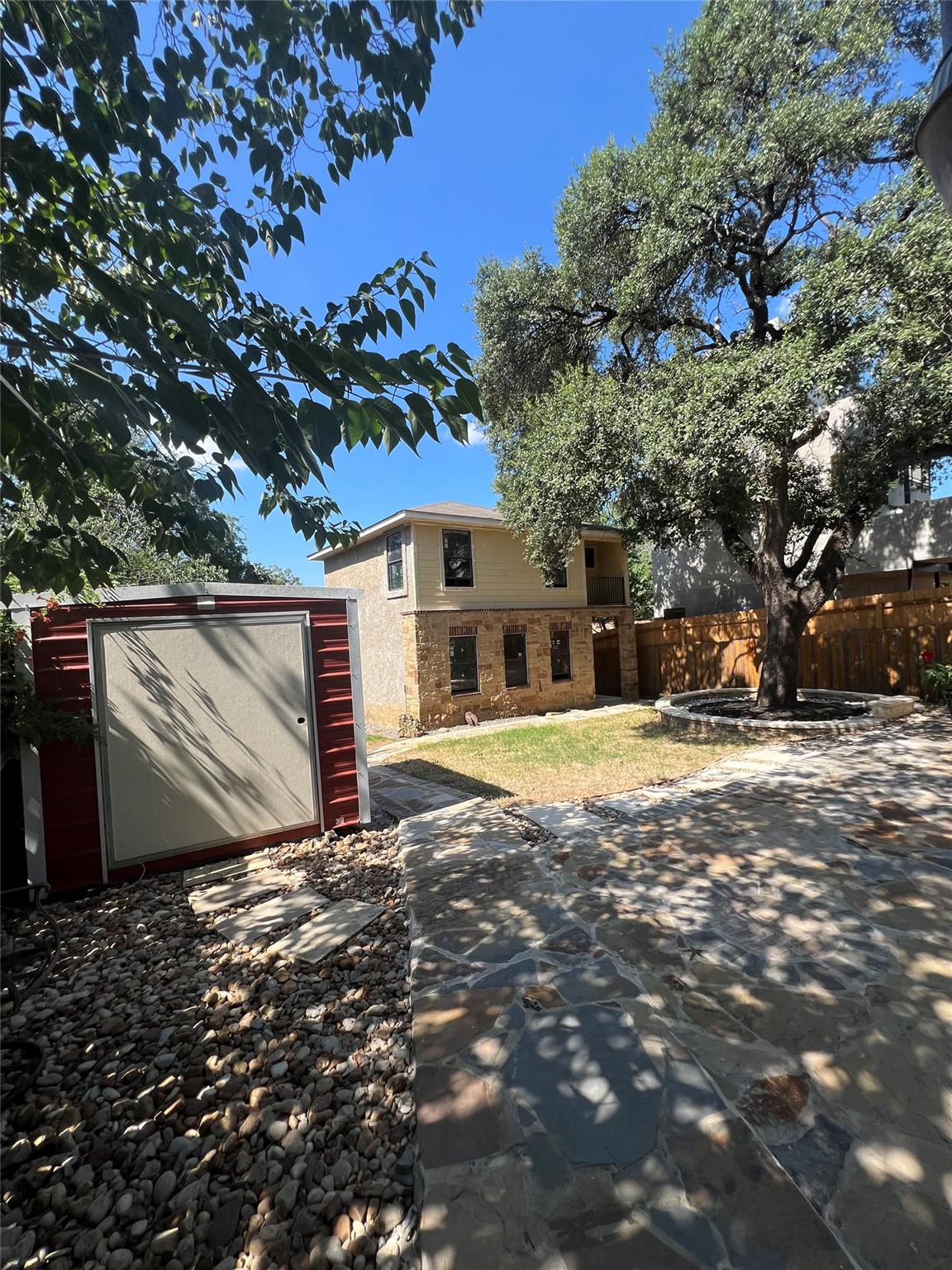 1002 Walter ST, Austin, TX 78702 photo 3