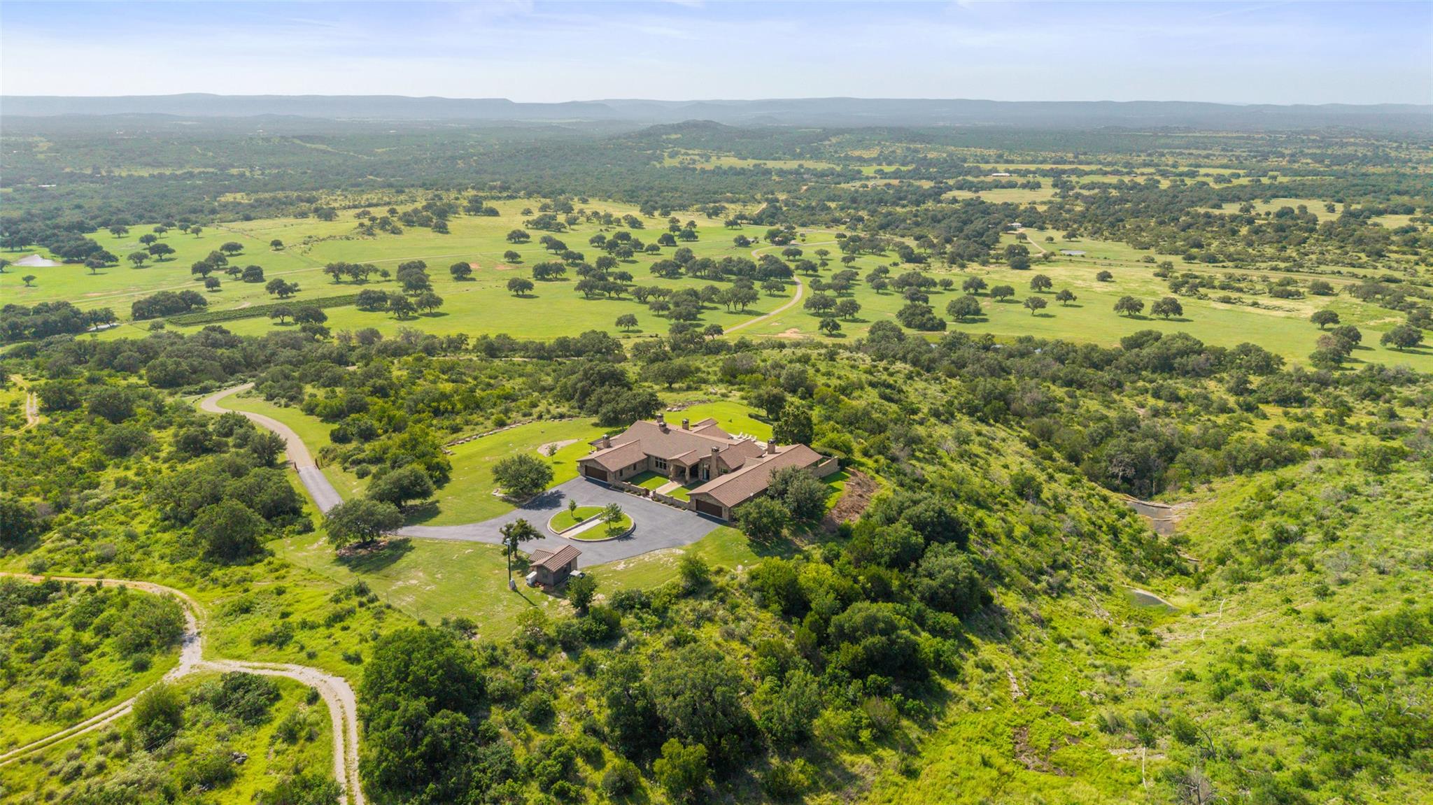 4529 Ranch Road 3347, Round Mountain, TX 78663 photo 3