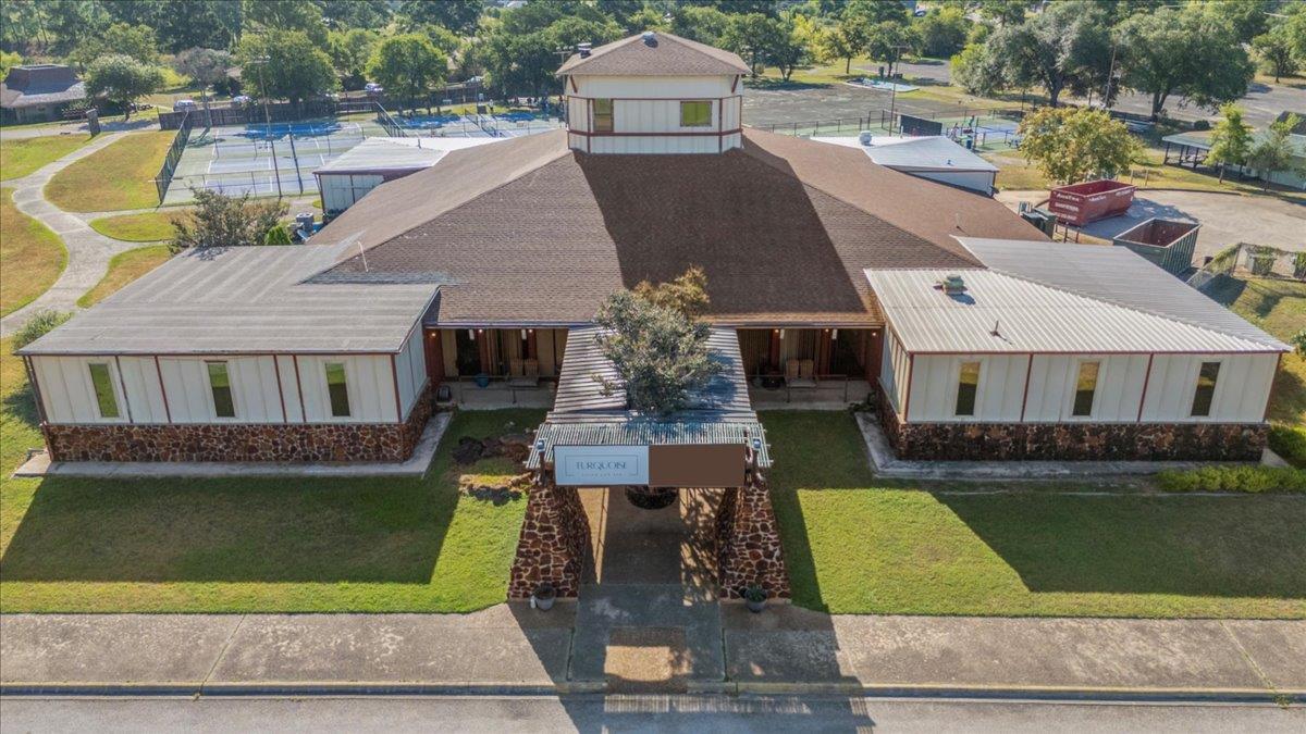 141 Tahitian DR, Bastrop, TX 78602 photo 3