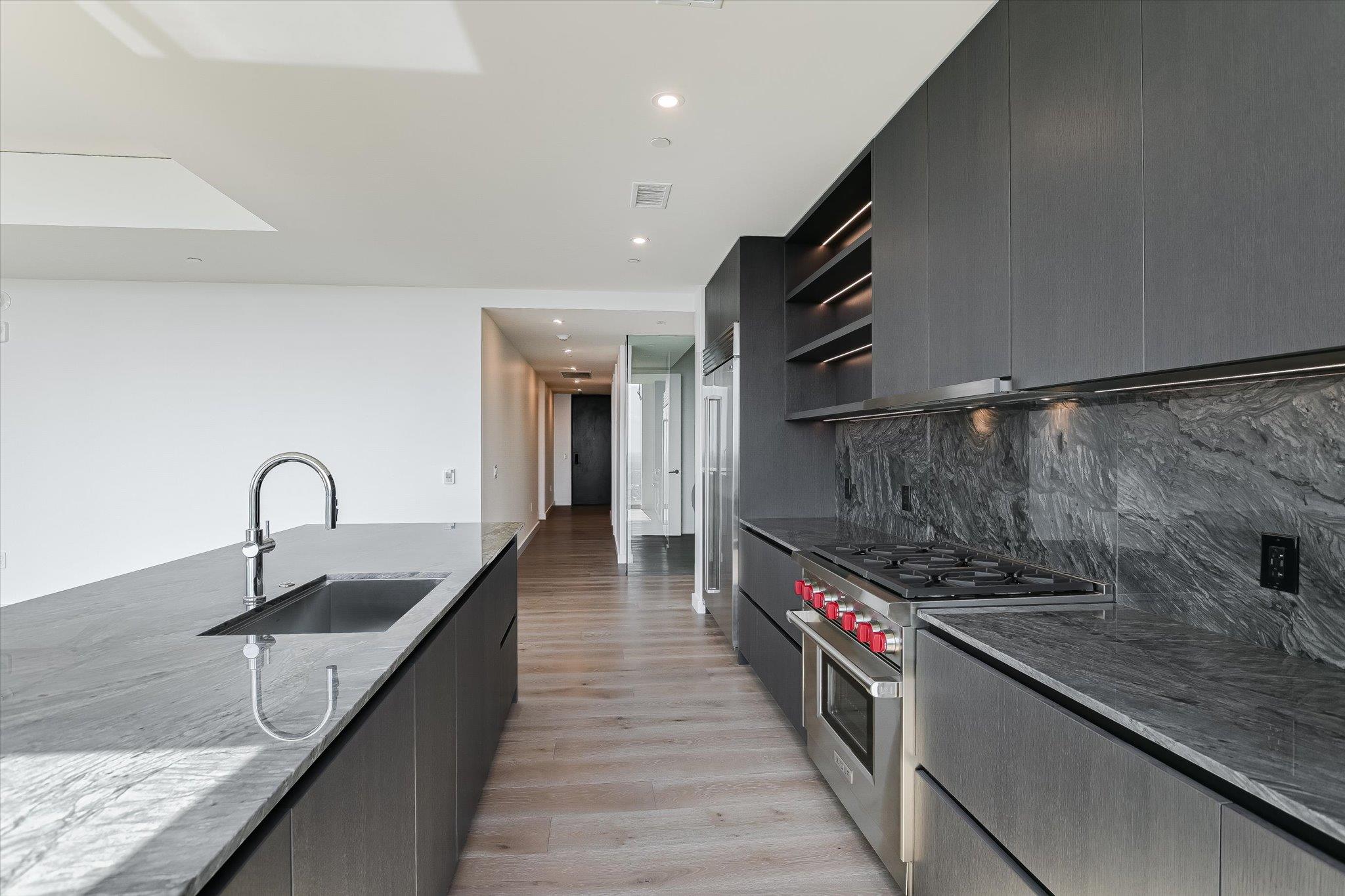 610 Davis ST #3801, Austin, TX 78701 photo 5