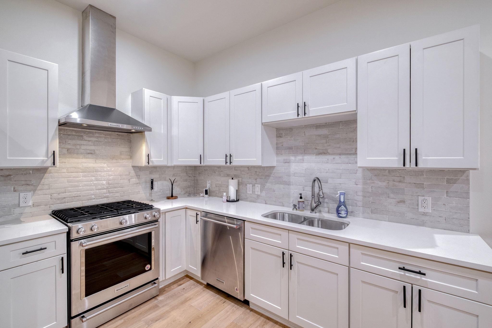 908 Nueces ST #48, Austin, TX 78701 photo 4