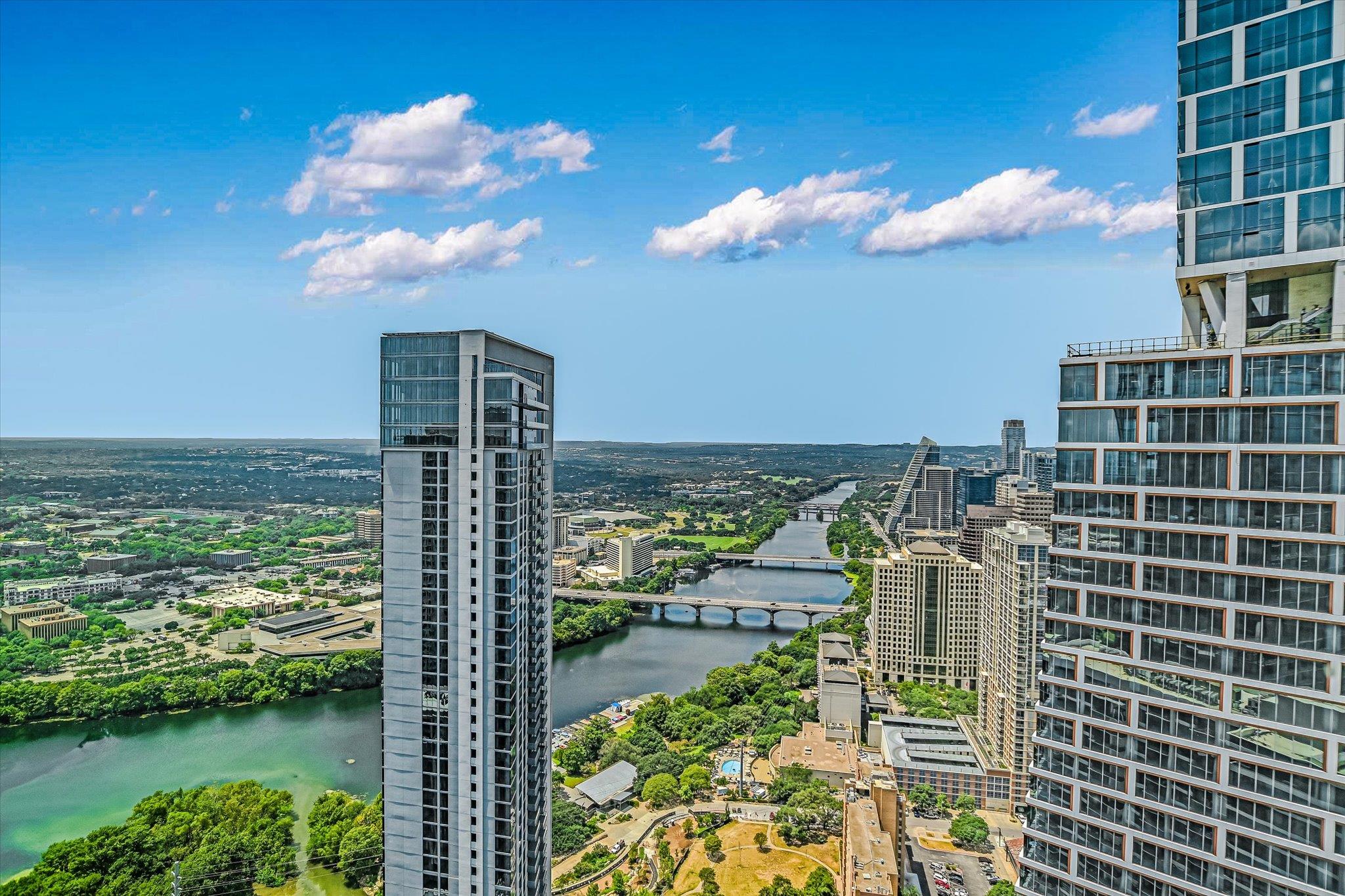 610 Davis ST #4704, Austin, TX 78701 photo 3