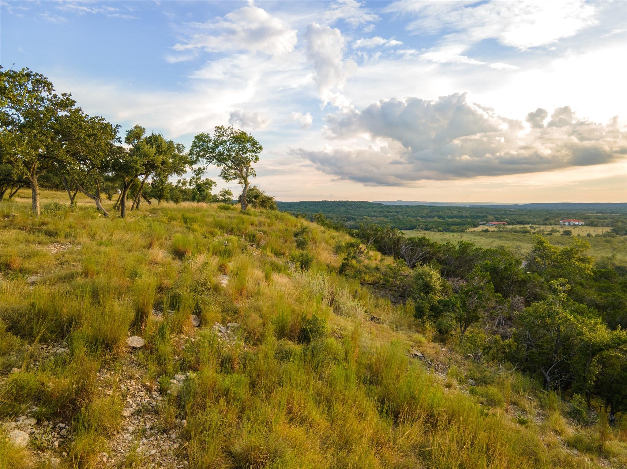 1853 Paradise PKWY, Canyon Lake, TX 78133 photo 4