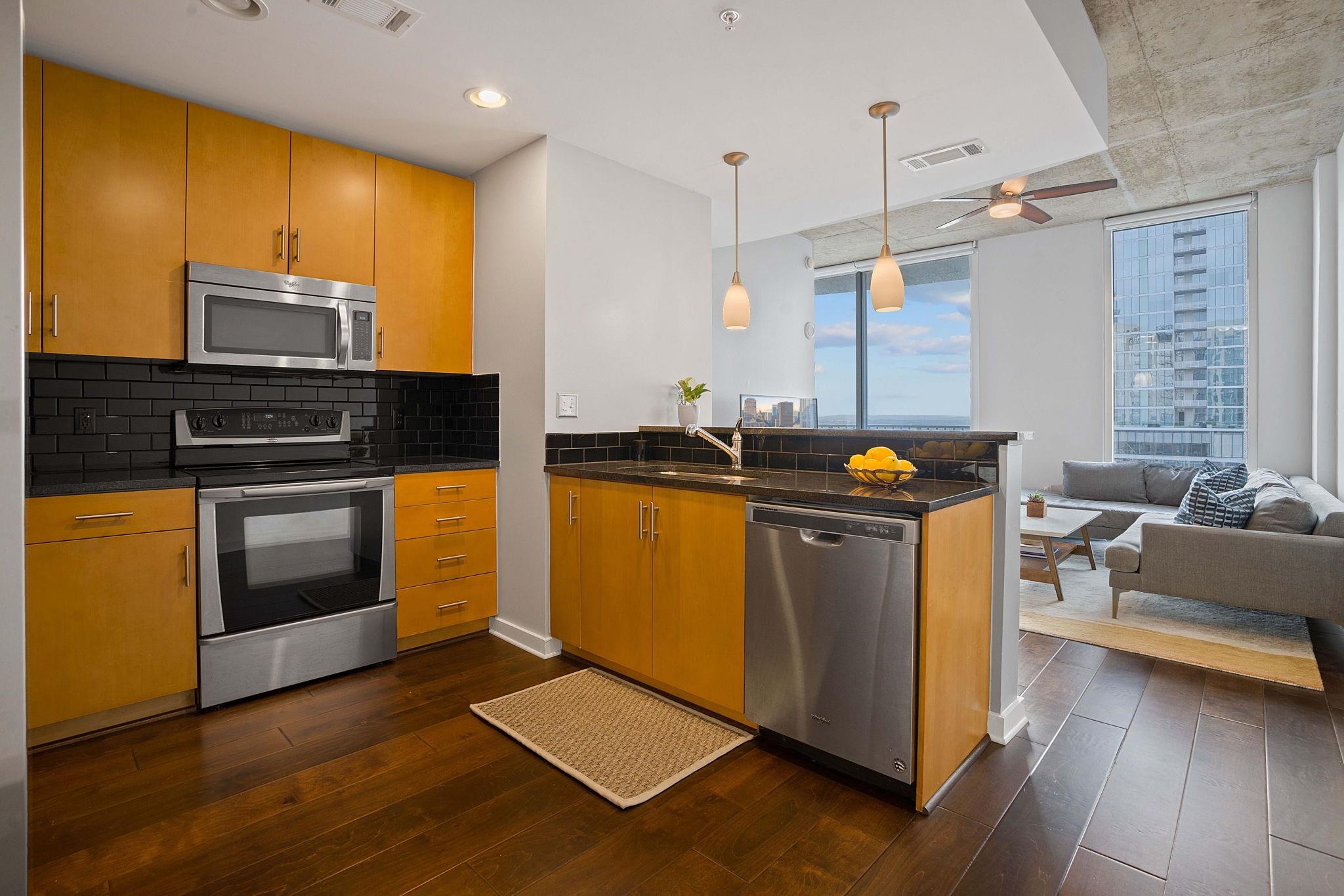 360 Nueces ST #3608, Austin, TX 78701 photo 4