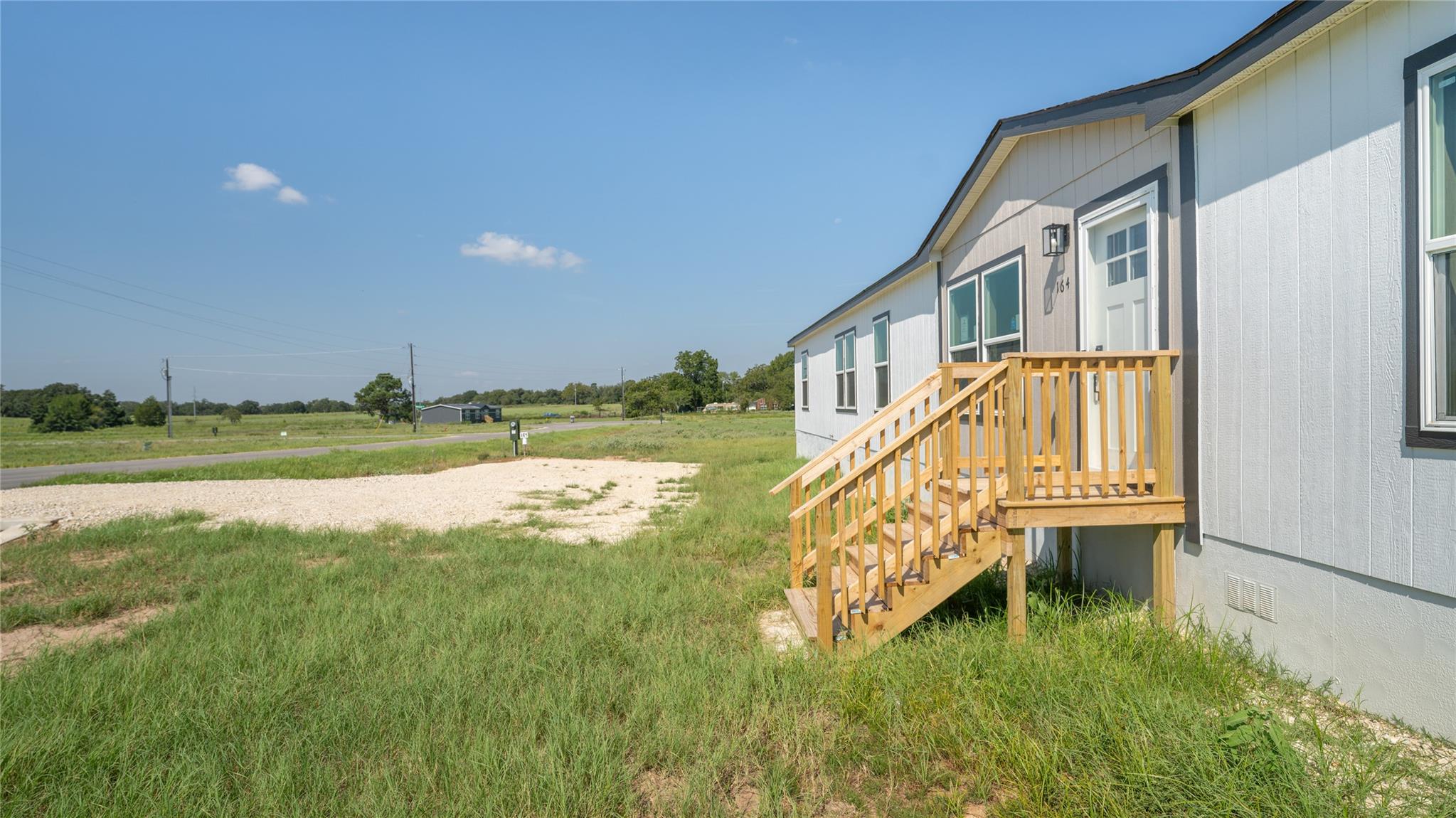 164 Impala PASS, Rosanky, TX 78953 photo 2