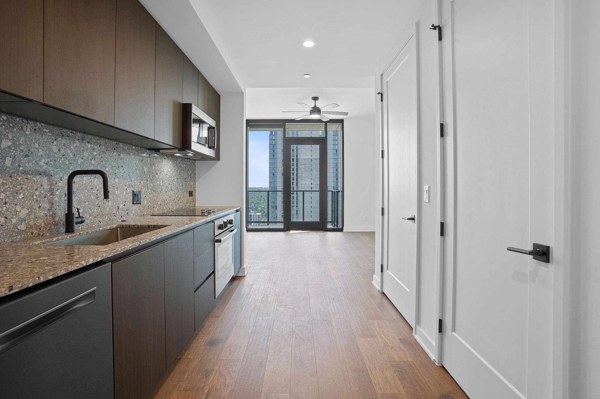 84 East Ave #2708, Austin, TX 78701 photo 2