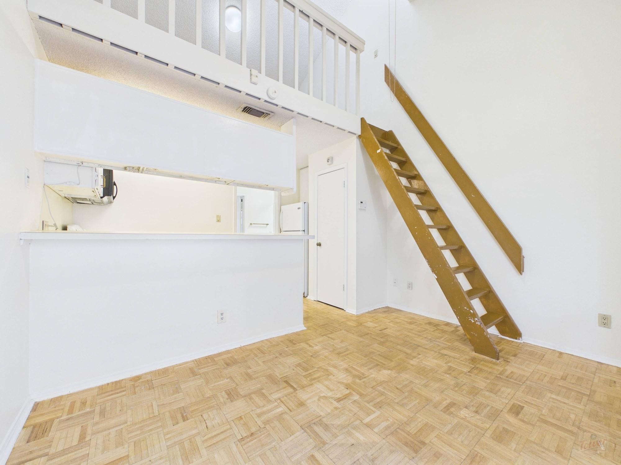 2815 Rio Grande ST #205, Austin, TX 78705 photo 2